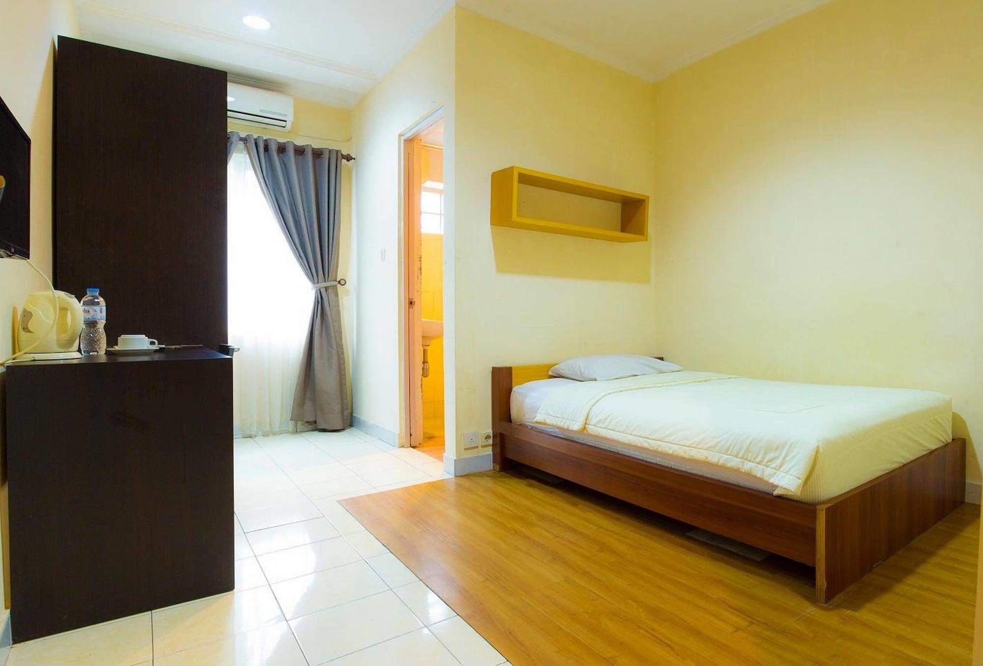 Hotel Lotus Bandung Exterior photo