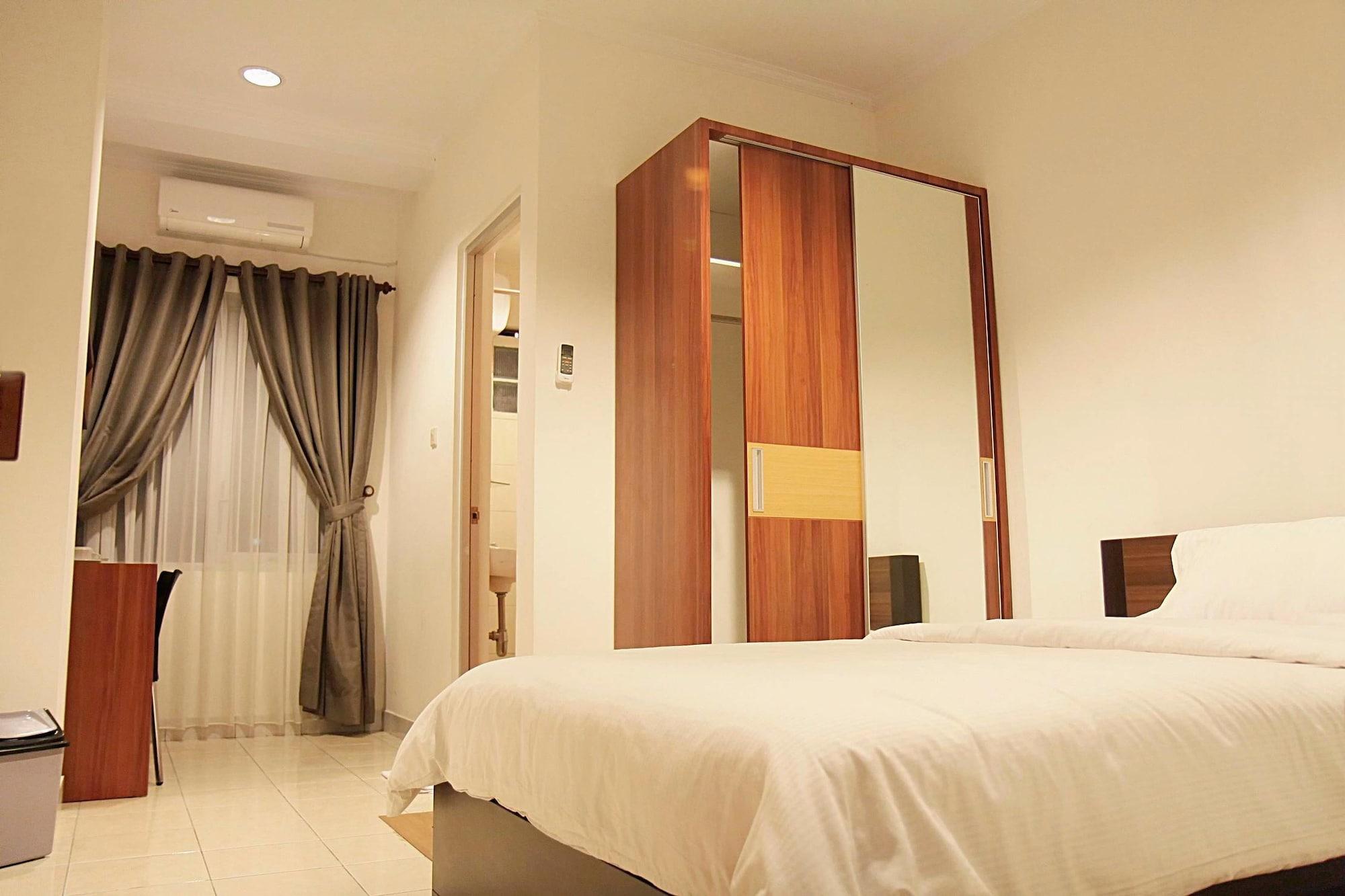 Hotel Lotus Bandung Exterior photo