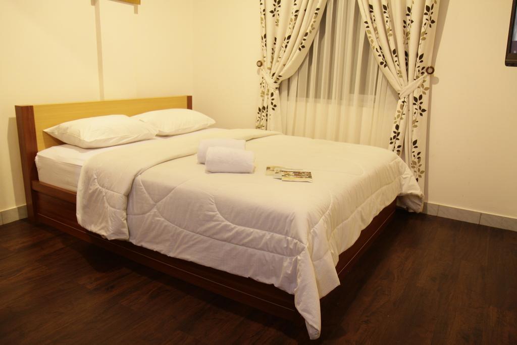 Hotel Lotus Bandung Room photo